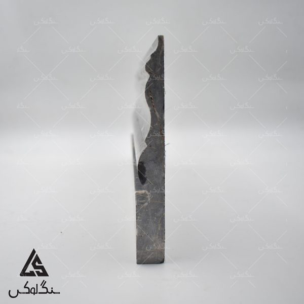 قرنیز سنگی