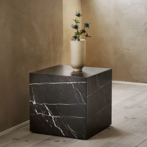 میز سنگی پذیرایی